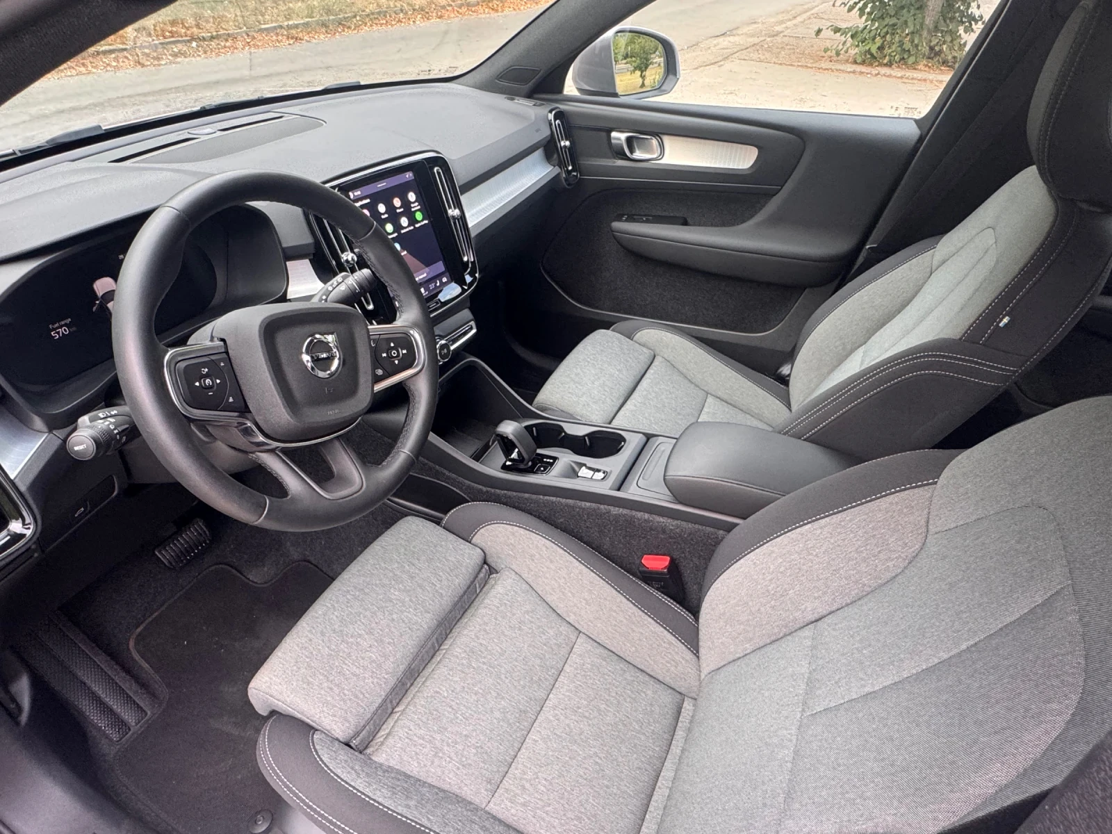Volvo XC40 2.0 B3, снимка 7 - Автомобили и джипове - 55666704