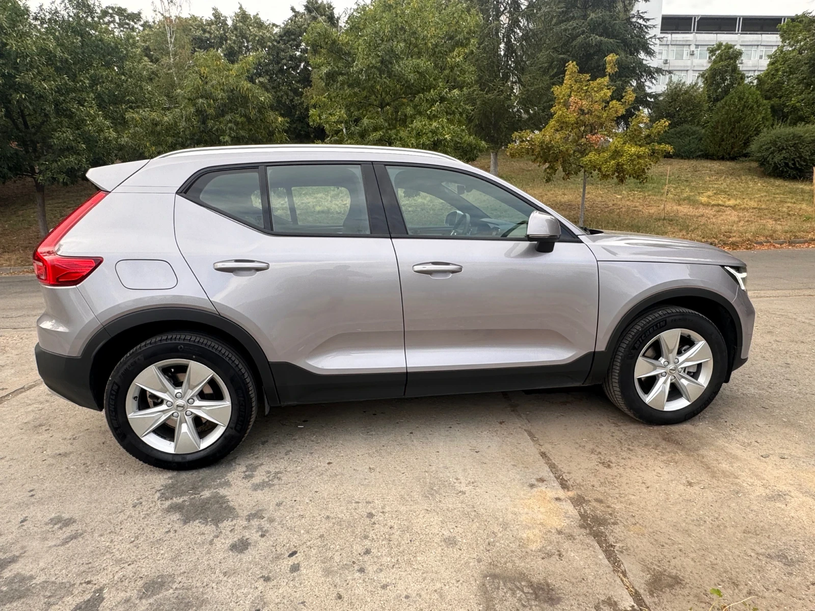 Volvo XC40 2.0 B3, снимка 5 - Автомобили и джипове - 55666704