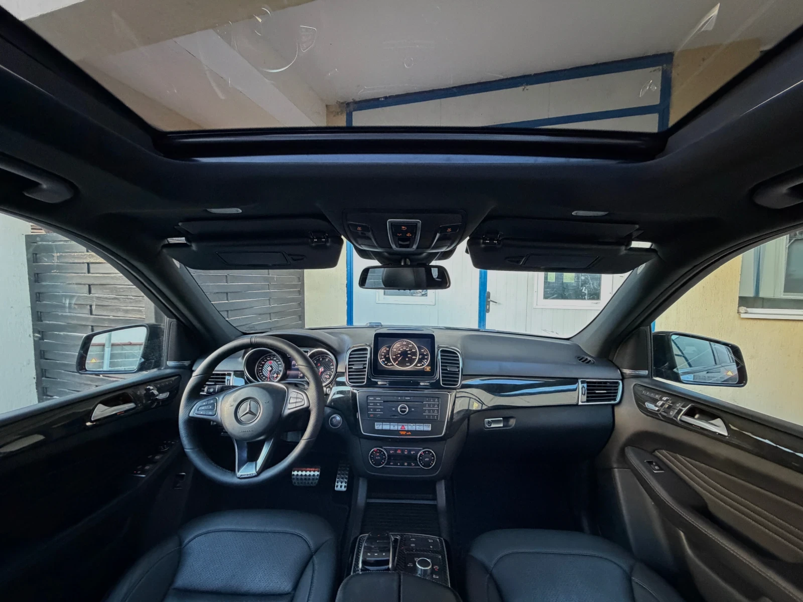 Mercedes-Benz GLE 43 AMG * AMG* HARMANKARDON* KEYLESS* , снимка 8 - Автомобили и джипове - 56115898