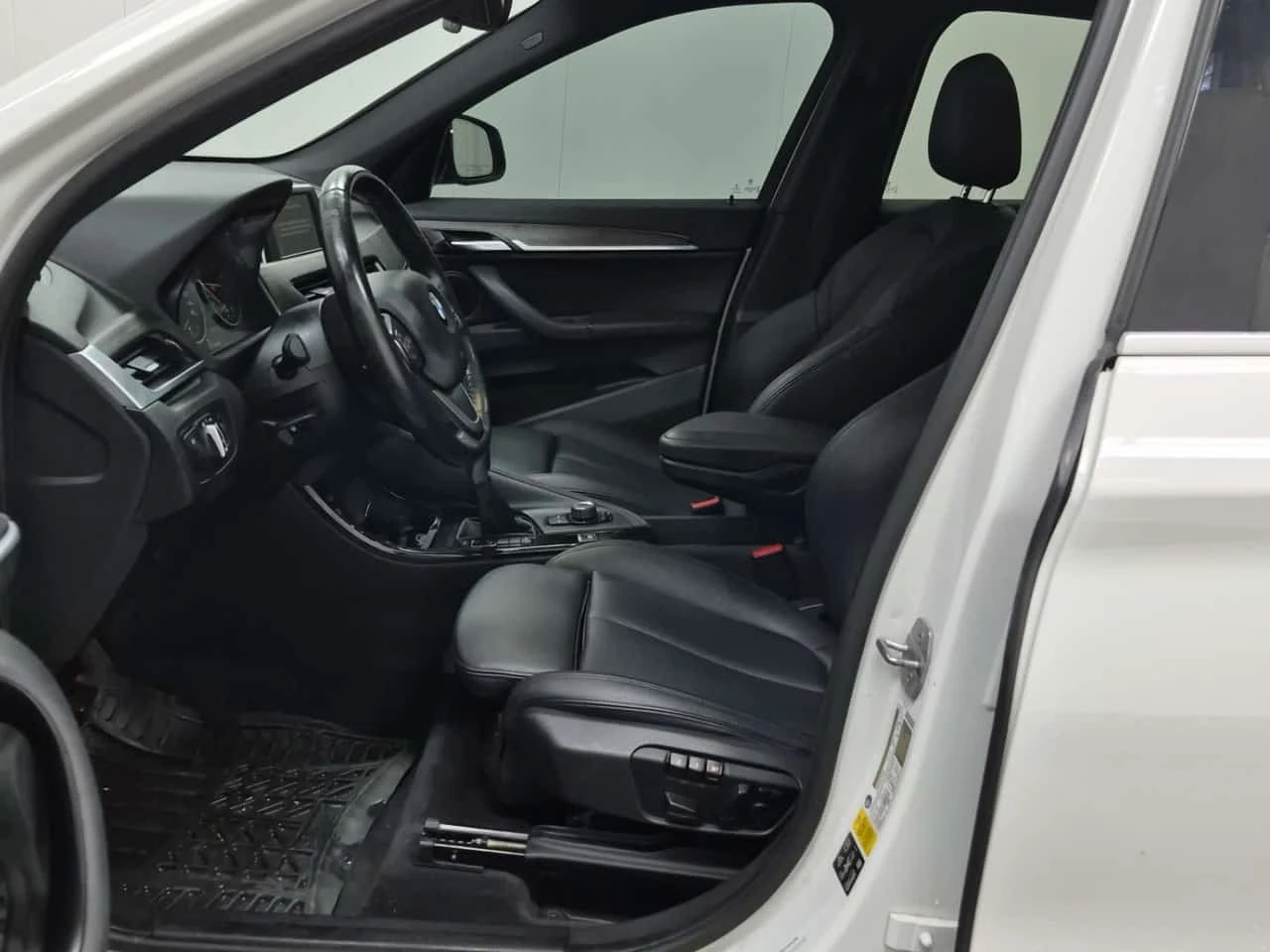 BMW X1 Awd 4dr Xdrive28i * CARFAX * ���������� *  | Mobile.bg � ����������� 3