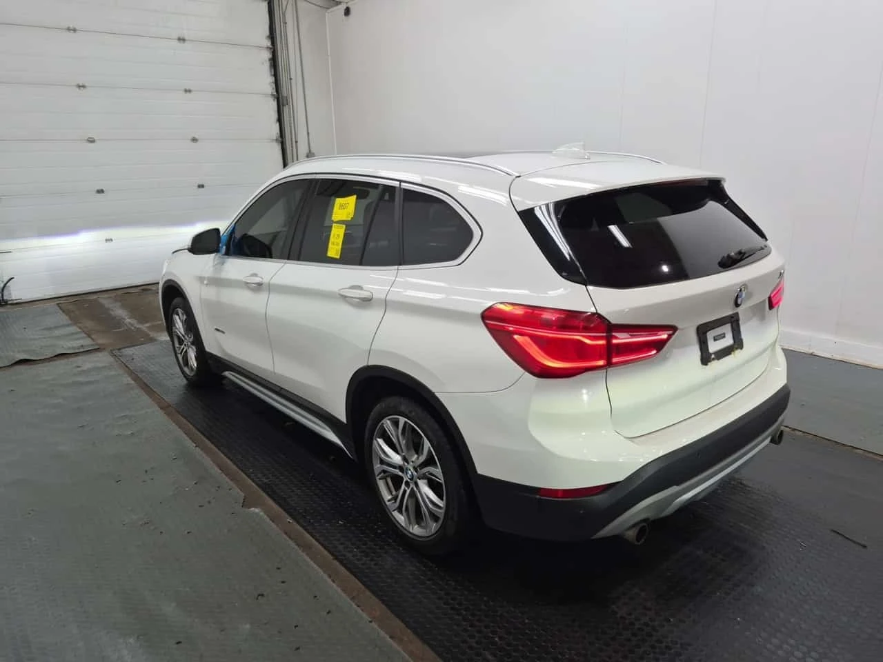 BMW X1 Awd 4dr Xdrive28i * CARFAX * ���������� *  | Mobile.bg � ����������� 6