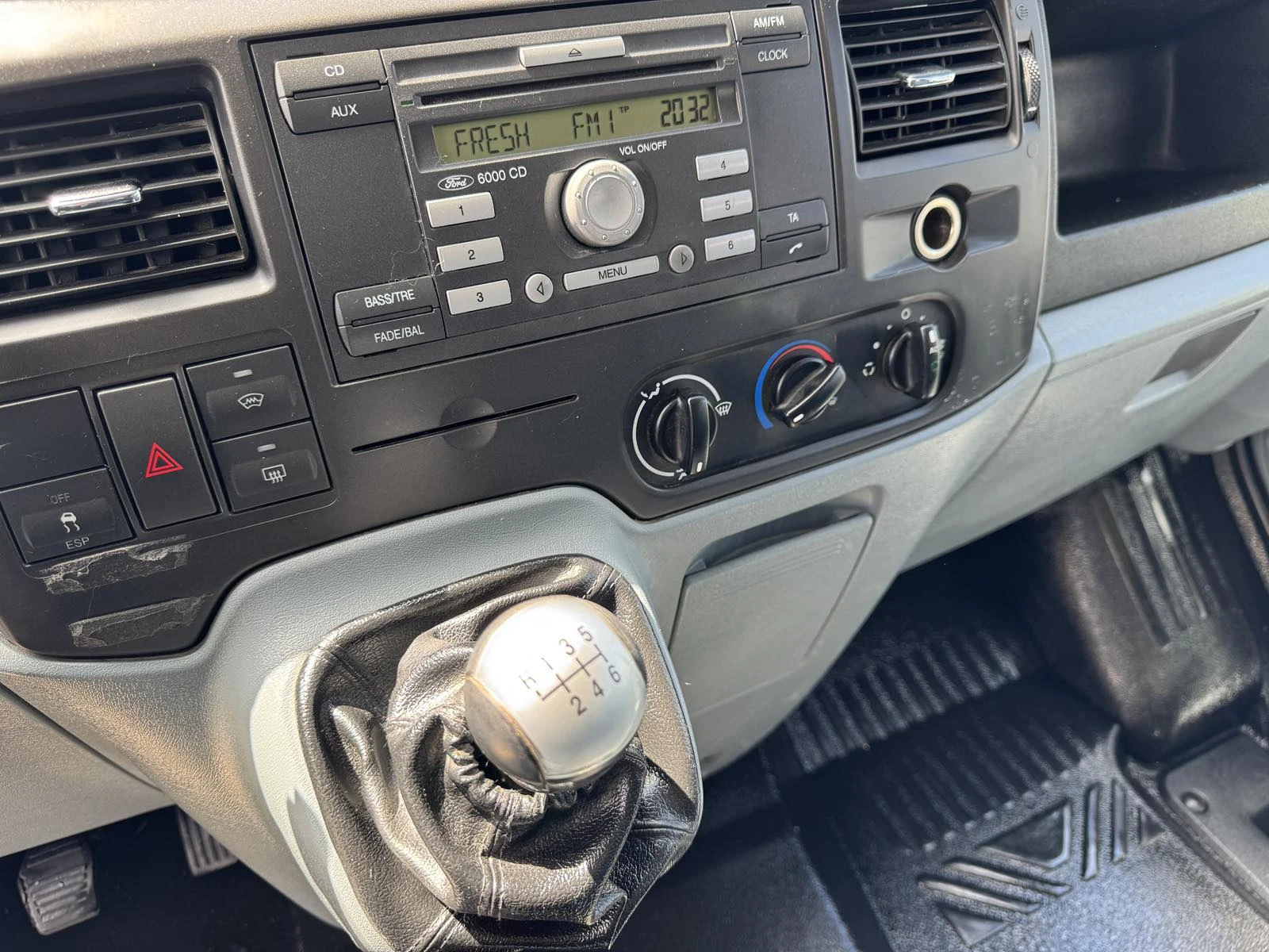 Ford Transit 6местен KLIMA - изображение 10