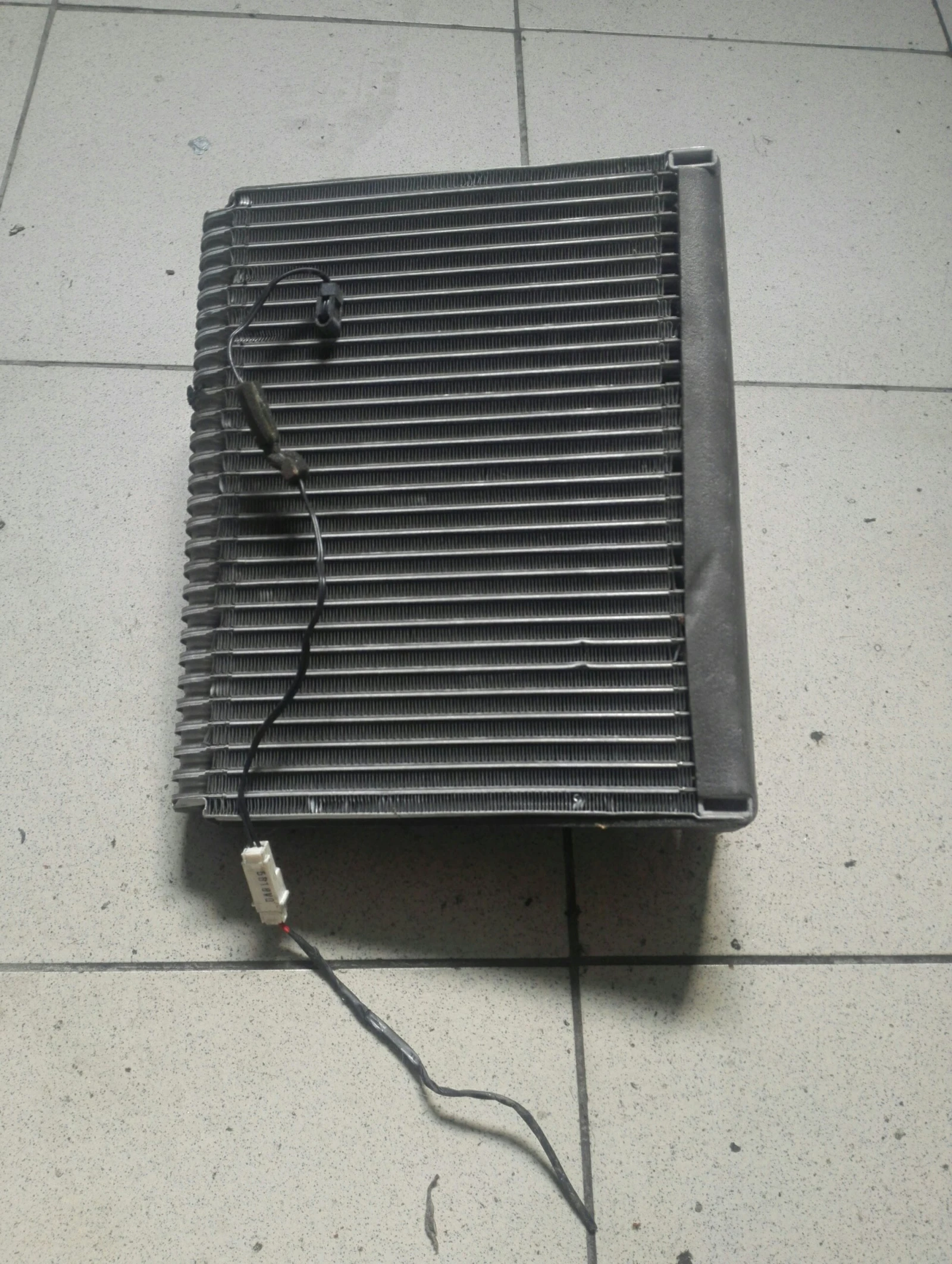      2.7 6  | Mobile.bg   1