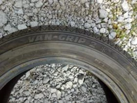 Гуми Зимни 195/60R16, снимка 6