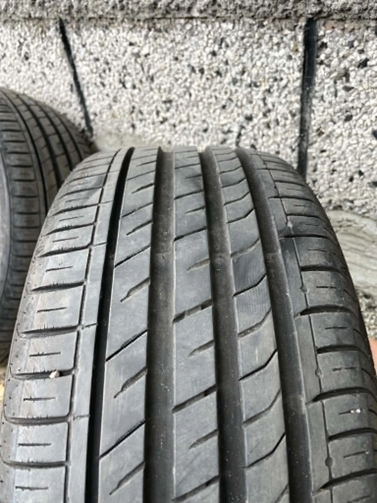 Гуми Летни 215/40R17, снимка 3 - Гуми и джанти - 55161044