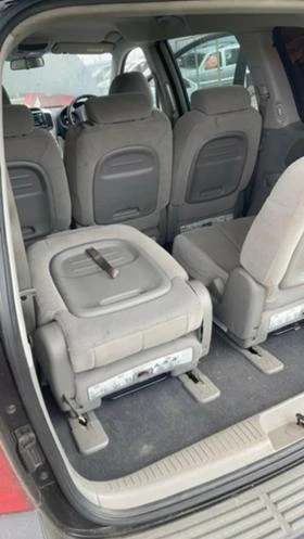 Kia Carnival 2.9 crdi auto, снимка 7