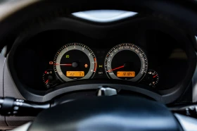 Toyota Auris, снимка 16