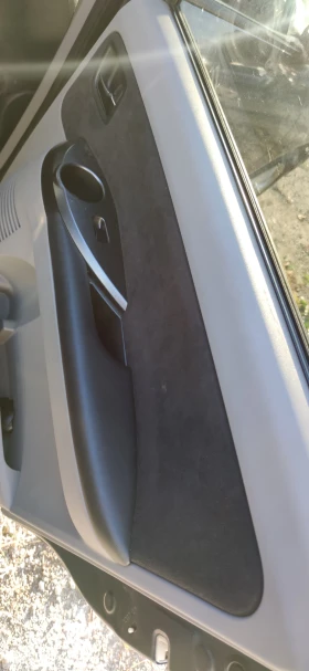 Mitsubishi Grandis 2, 0 TDI, снимка 12