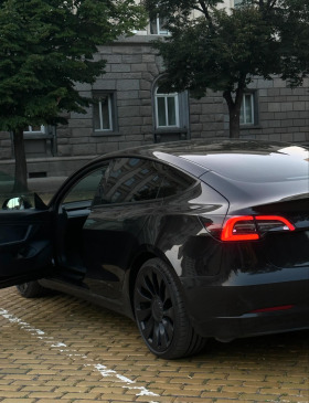 Tesla Model 3 Performance , снимка 11