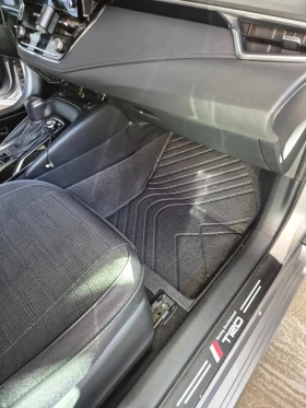 Toyota Corolla SDN 1. 8 HSD Executive, снимка 12