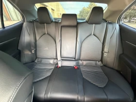 Toyota Camry * SE * CARFAX * ОПЦИЯ ЗА ФИНАНСИРАНЕ | Auto.bg — изображение 17