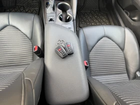 Toyota Camry * SE * CARFAX * ОПЦИЯ ЗА ФИНАНСИРАНЕ | Auto.bg — изображение 16