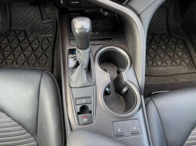 Toyota Camry * SE * CARFAX * ОПЦИЯ ЗА ФИНАНСИРАНЕ | Auto.bg — изображение 15
