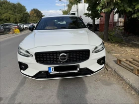 Volvo S60 Volvo S60 T6 R-Line | 2023Г | Пано