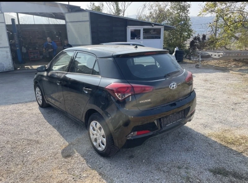 Hyundai I20, снимка 2 - Автомобили и джипове - 44488623