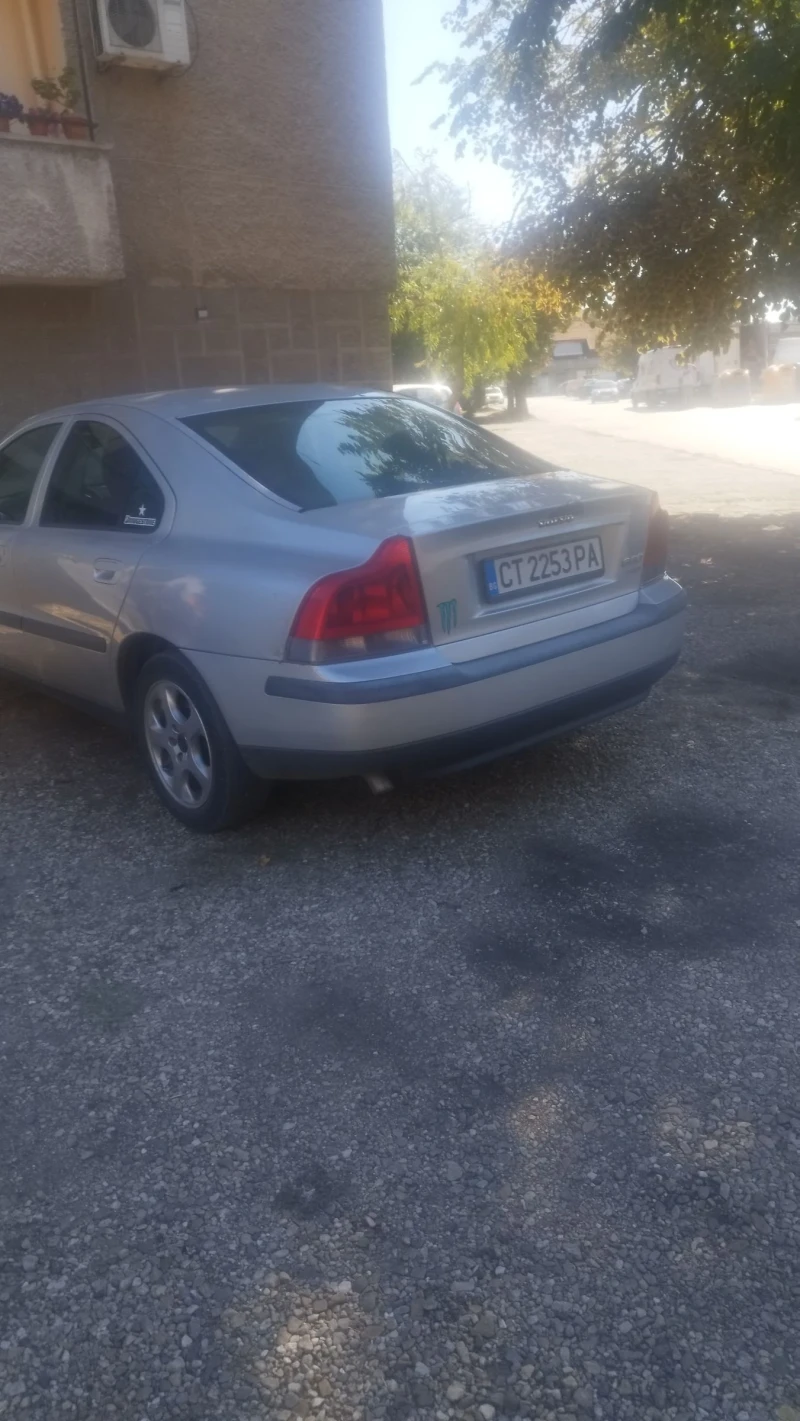 Volvo S60 2.4 D5, снимка 4 - Автомобили и джипове - 47446508