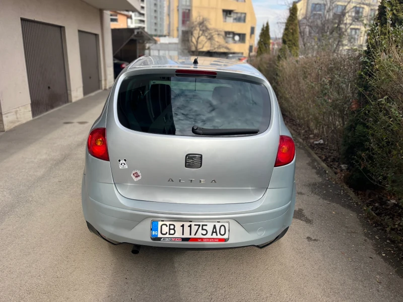 Seat Altea 1.6 ГАЗ, снимка 3 - Автомобили и джипове - 48838687