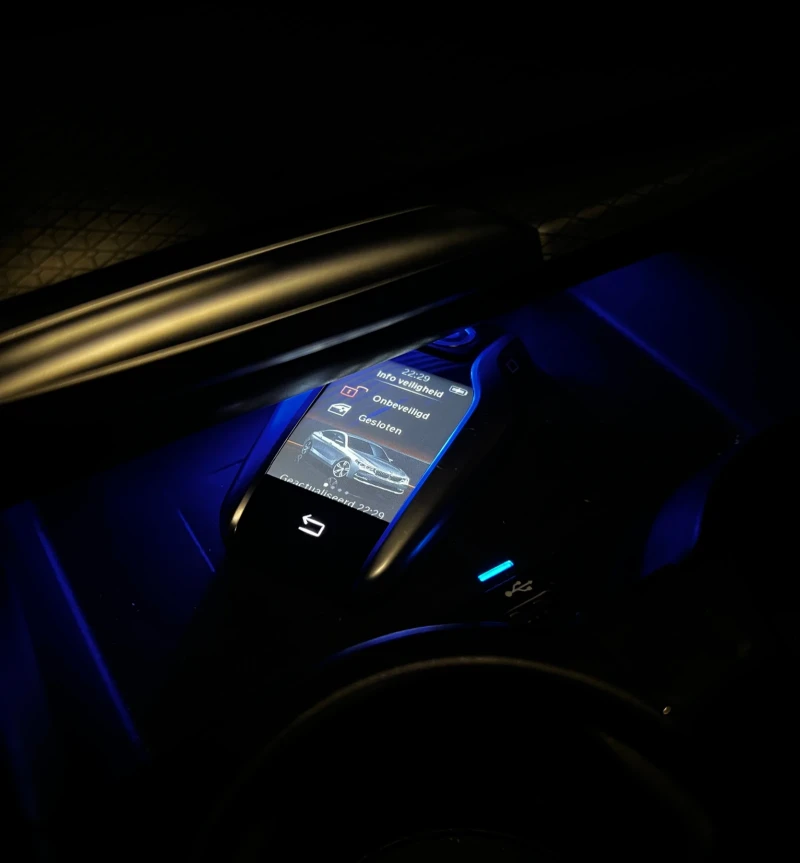 BMW 6 GT 3.0d M-SPORTPAKKET  FULL LED/MASSAGE/HUD/360/PANO, снимка 11 - Автомобили и джипове - 52568733