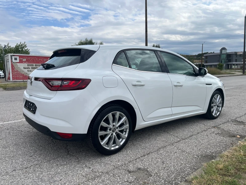 Renault Megane 1.5 DCI Avtomatik , снимка 5 - Автомобили и джипове - 51910125