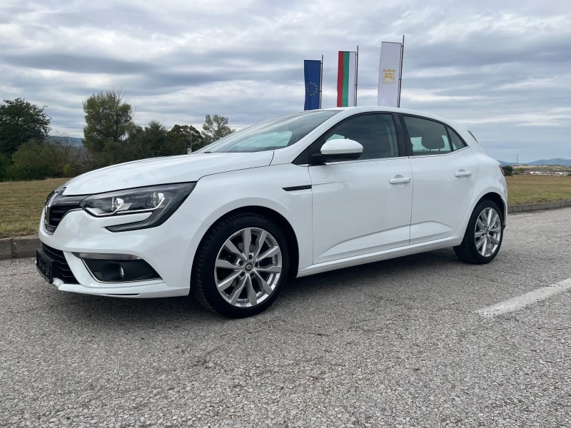 Renault Megane 1.5 DCI Avtomatik , снимка 2 - Автомобили и джипове - 51910125