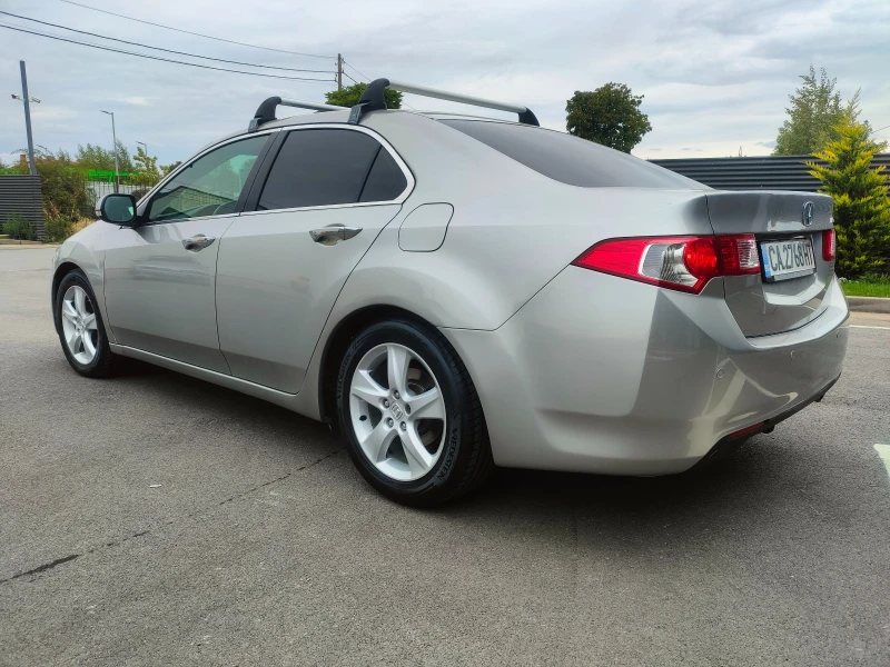 Honda Accord Executive, снимка 6 - Автомобили и джипове - 52043864