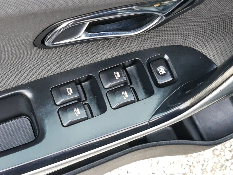 Kia Ceed  1.6 - 110, снимка 13 - Автомобили и джипове - 52085245