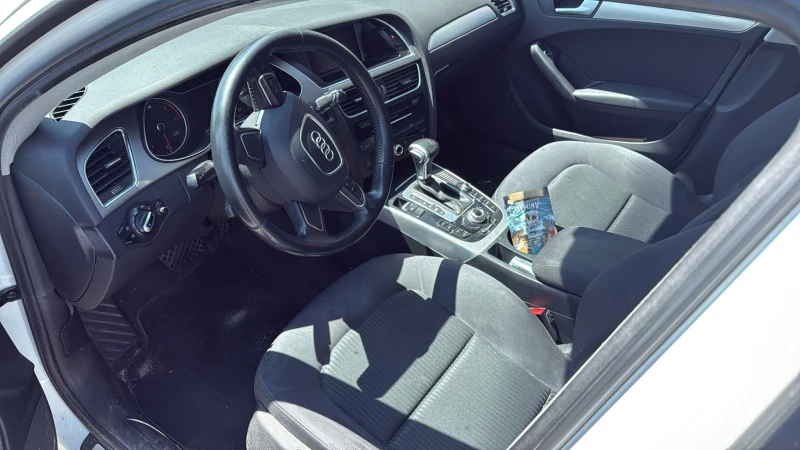 Audi A4 2.0 TDI AUTOMAT, снимка 5 - Автомобили и джипове - 52691361