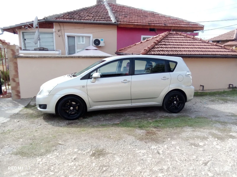 Toyota Verso 4Dx4, снимка 3 - Автомобили и джипове - 53232617