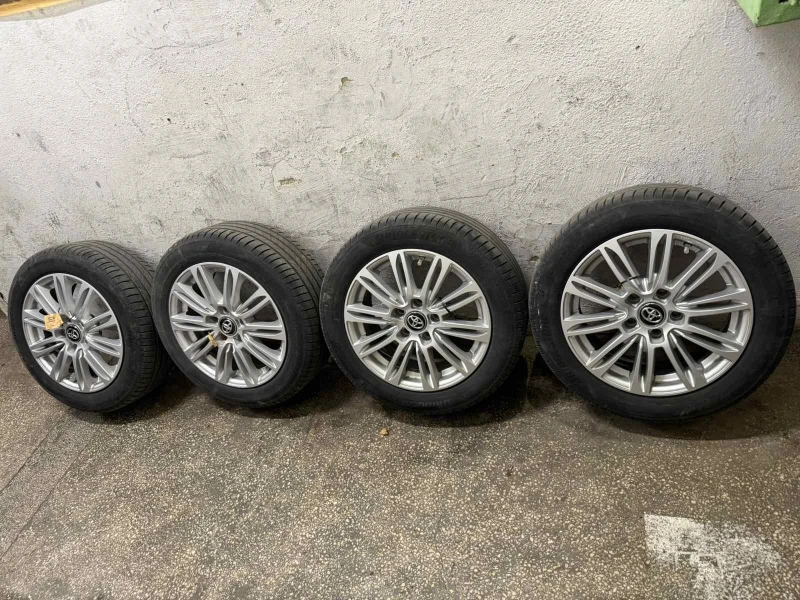 Toyota Corolla SDN 1. 8 HSD Executive, снимка 8 - Автомобили и джипове - 53556088