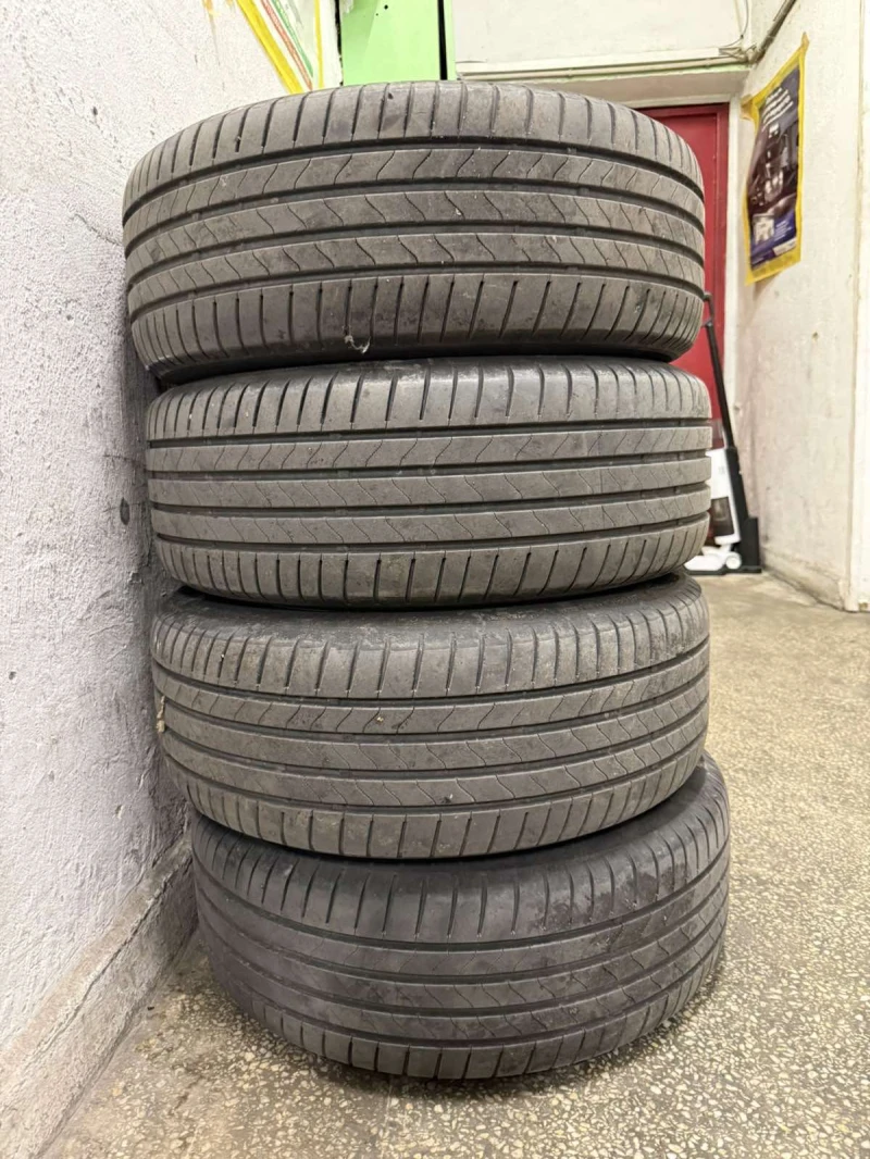 Toyota Corolla SDN 1. 8 HSD Executive, снимка 10 - Автомобили и джипове - 53556088