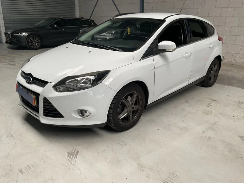 Ford Focus Focus 1.0 EcoBoost Titanium, снимка 1 - Автомобили и джипове - 55383074