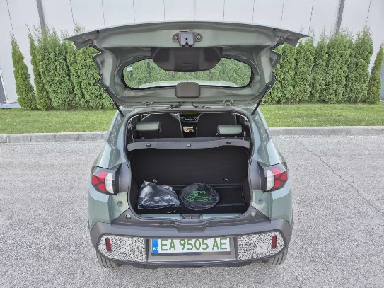 Dacia Spring 65к.с.28кв, снимка 11 - Автомобили и джипове - 56369362
