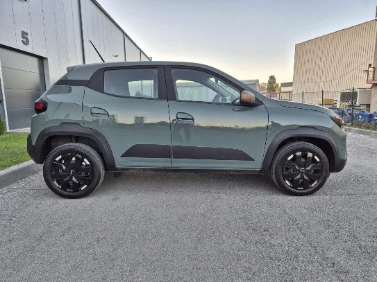 Dacia Spring 65к.с.28кв, снимка 2 - Автомобили и джипове - 56369362