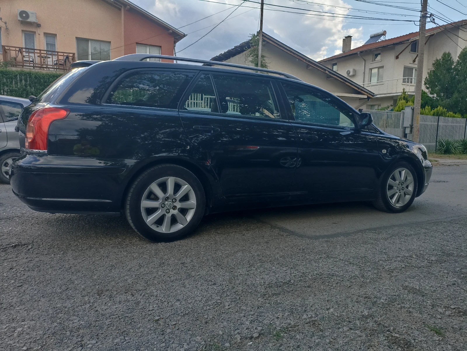 Toyota Avensis Авенсис  1.8. Газ - изображение 4