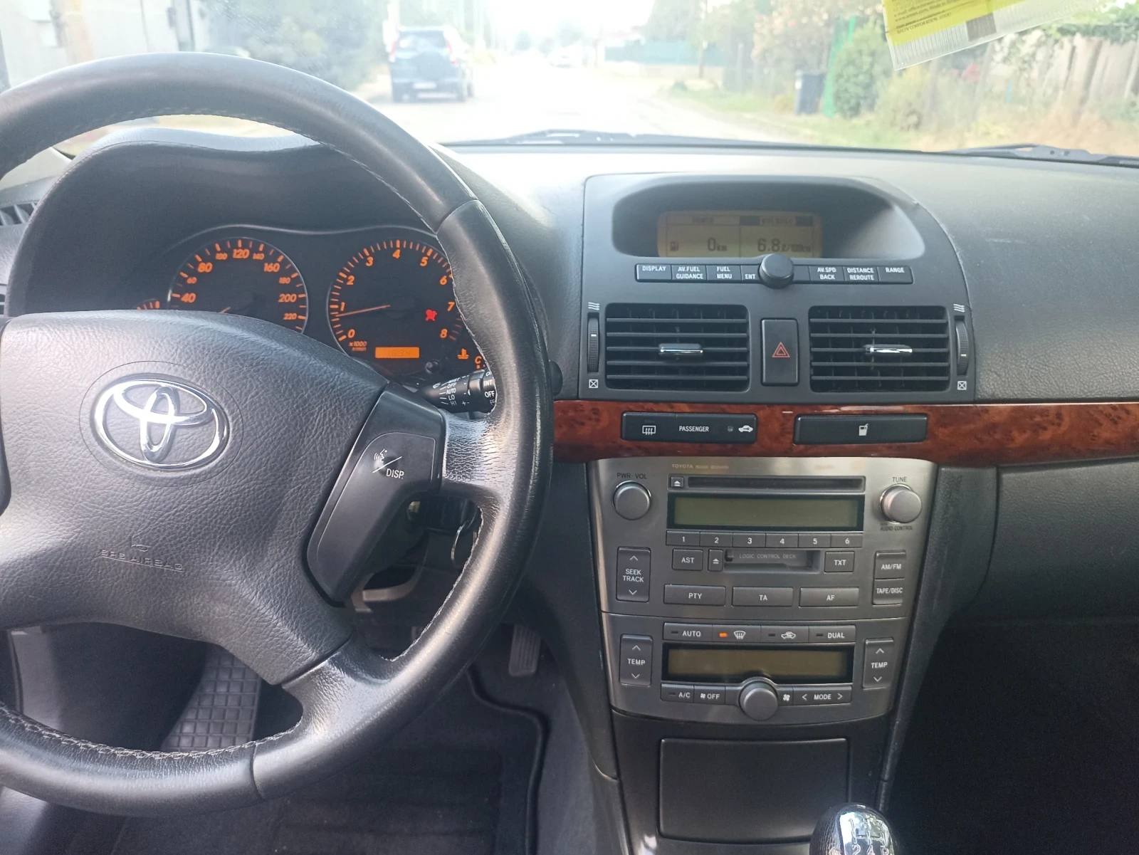 Toyota Avensis Авенсис  1.8. Газ - изображение 5