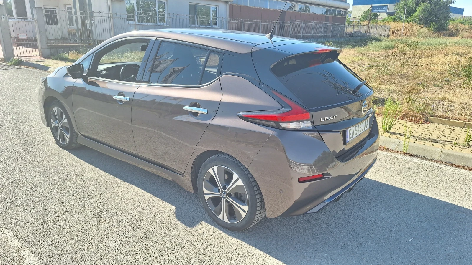 Nissan Leaf  Teкna - изображение 4