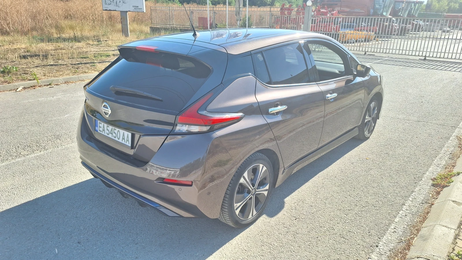 Nissan Leaf  Teкna - изображение 6