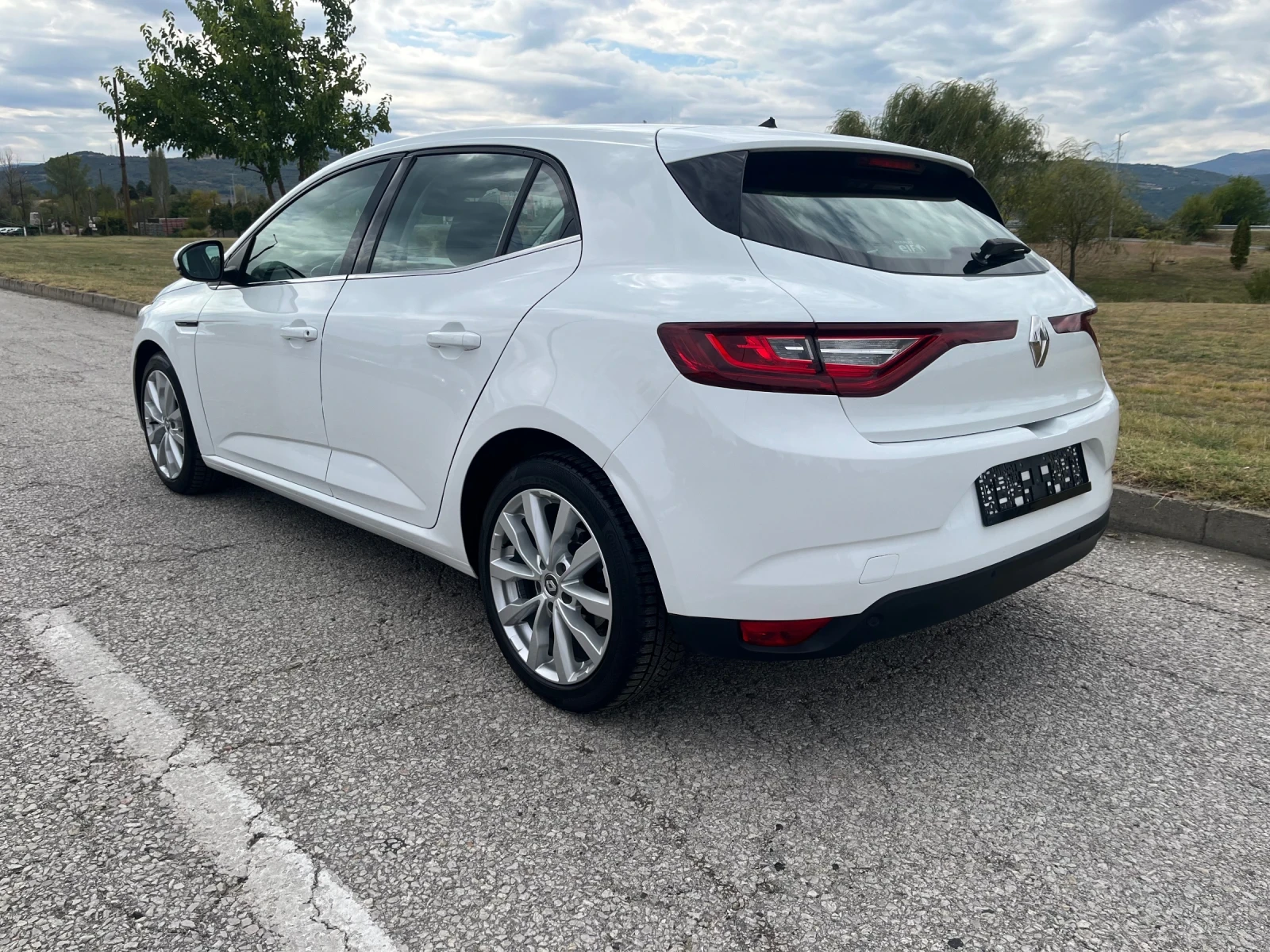 Renault Megane 1.5 DCI Avtomatik  - изображение 3