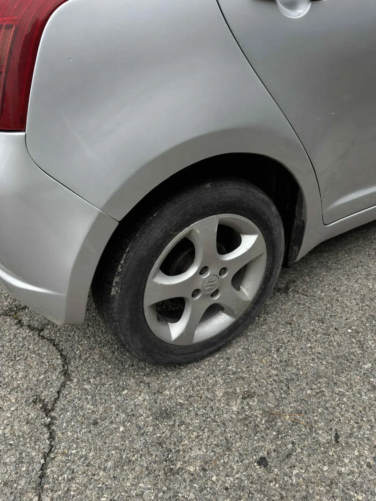 Suzuki Swift 1.3i - изображение 5