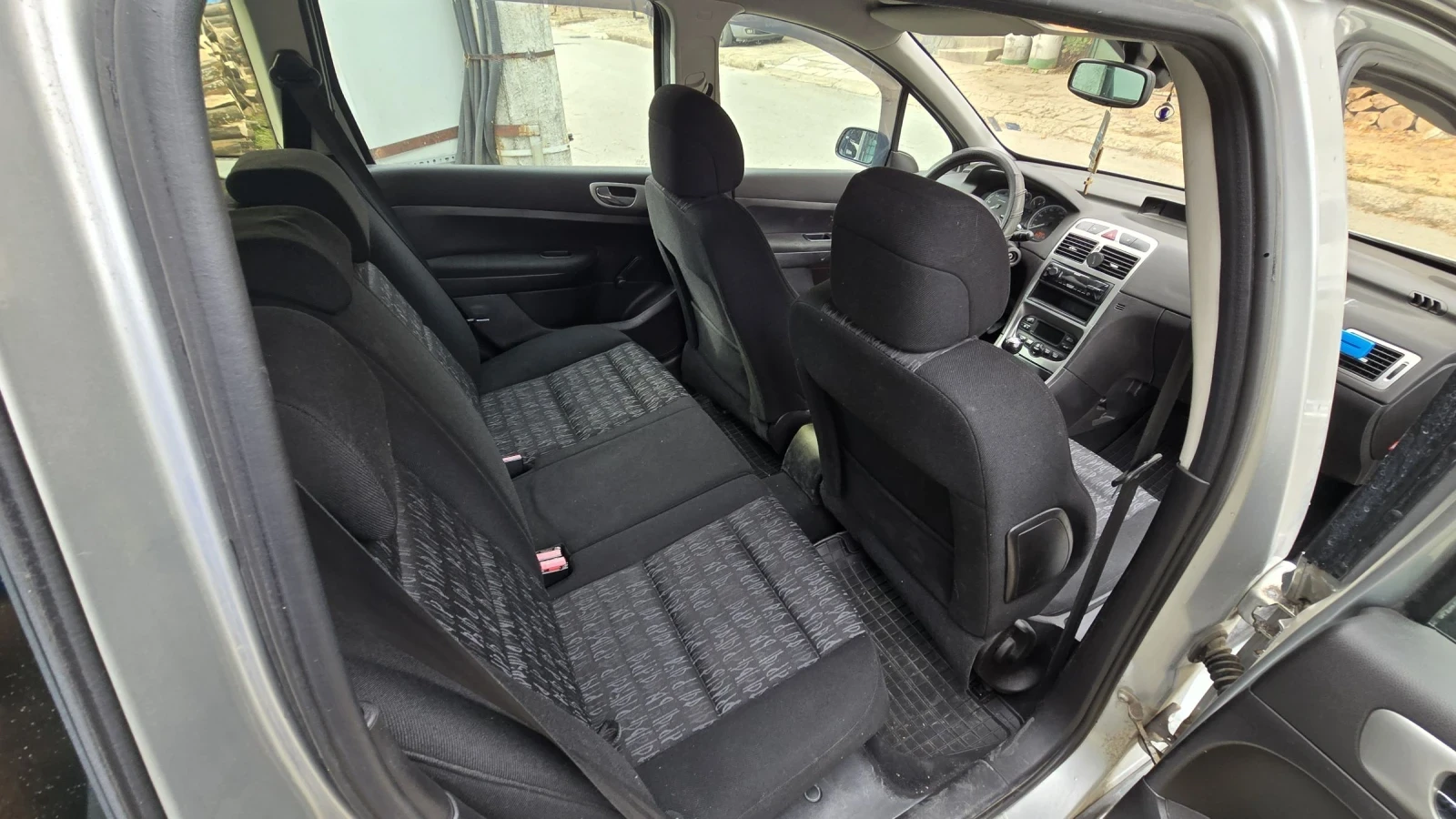 Peugeot 307 2.0 HDI - изображение 6