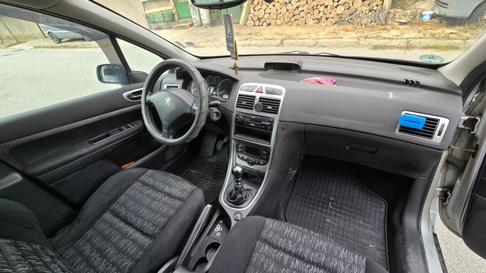 Peugeot 307 2.0 HDI - изображение 8