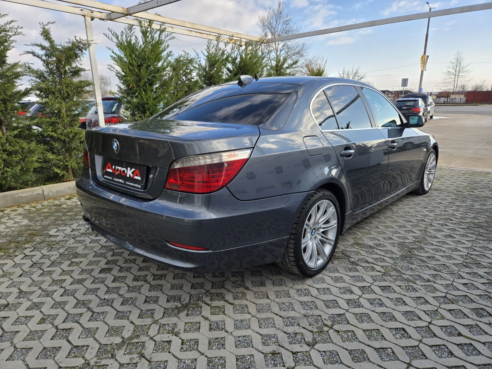 BMW 525 3.0D-197кс= АВТОМАТ= FACE= ПОДГРЕВ= КСЕНОН= RECARO - изображение 3