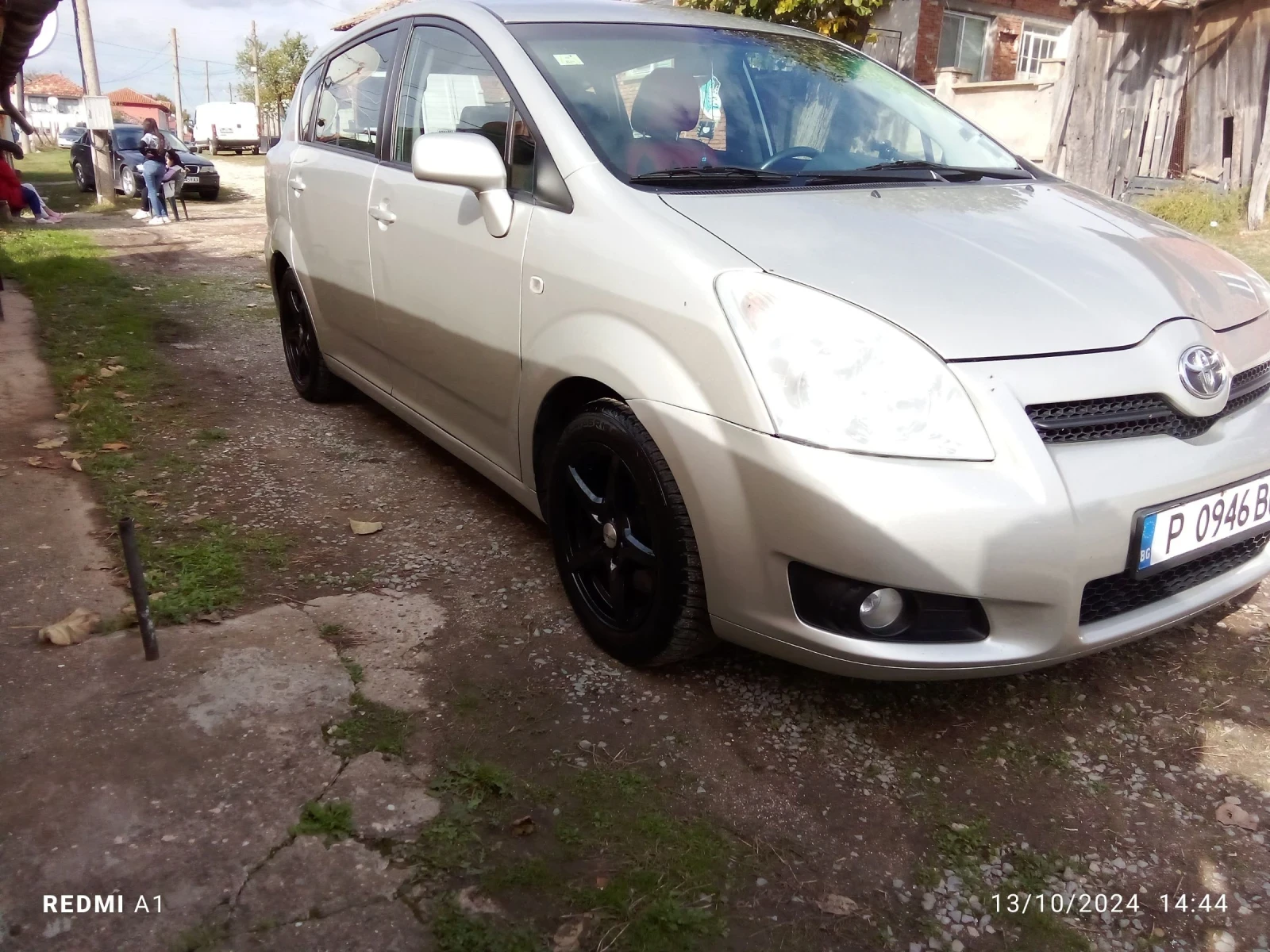 Toyota Verso 4Dx4 - изображение 5