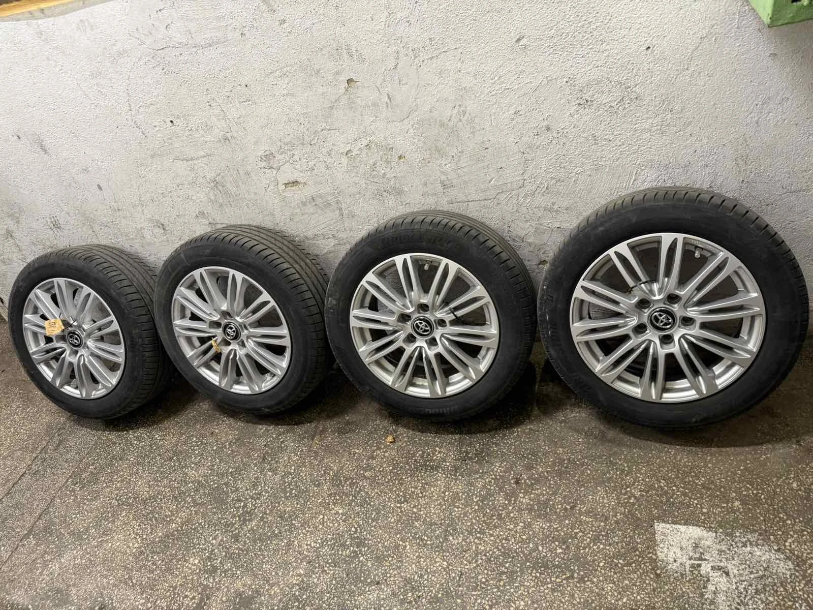 Toyota Corolla SDN 1. 8 HSD Executive | Mobile.bg � ����������� 8