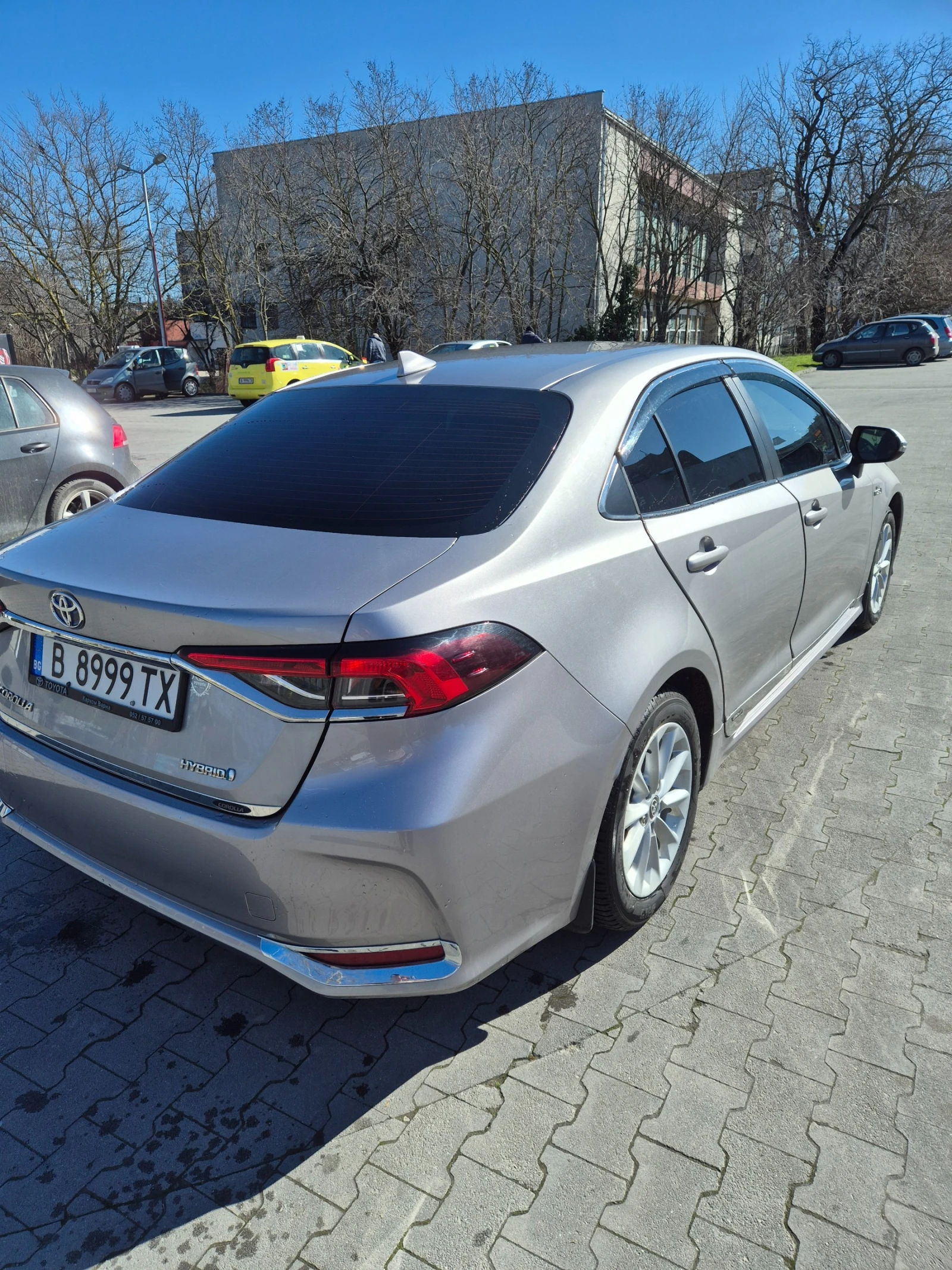 Toyota Corolla SDN 1. 8 HSD Executive | Mobile.bg � ����������� 2