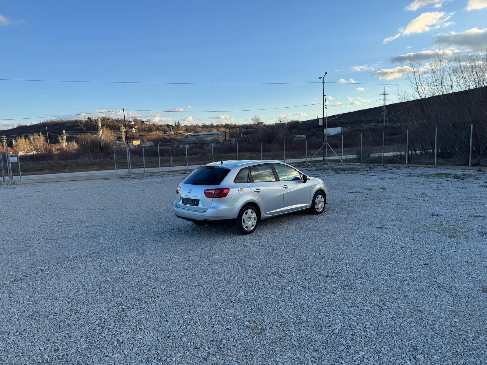 Seat Ibiza 1.6TDi - изображение 5