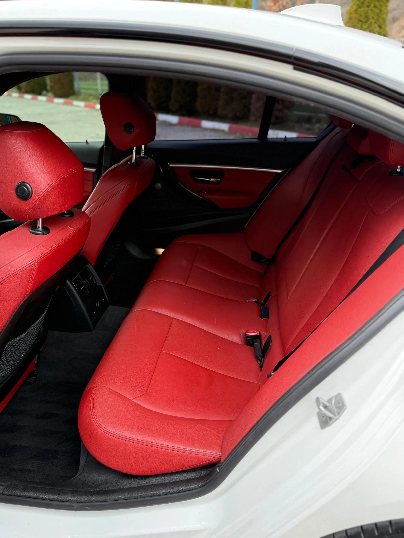 BMW 340, снимка 11 - Автомобили и джипове - 54001850