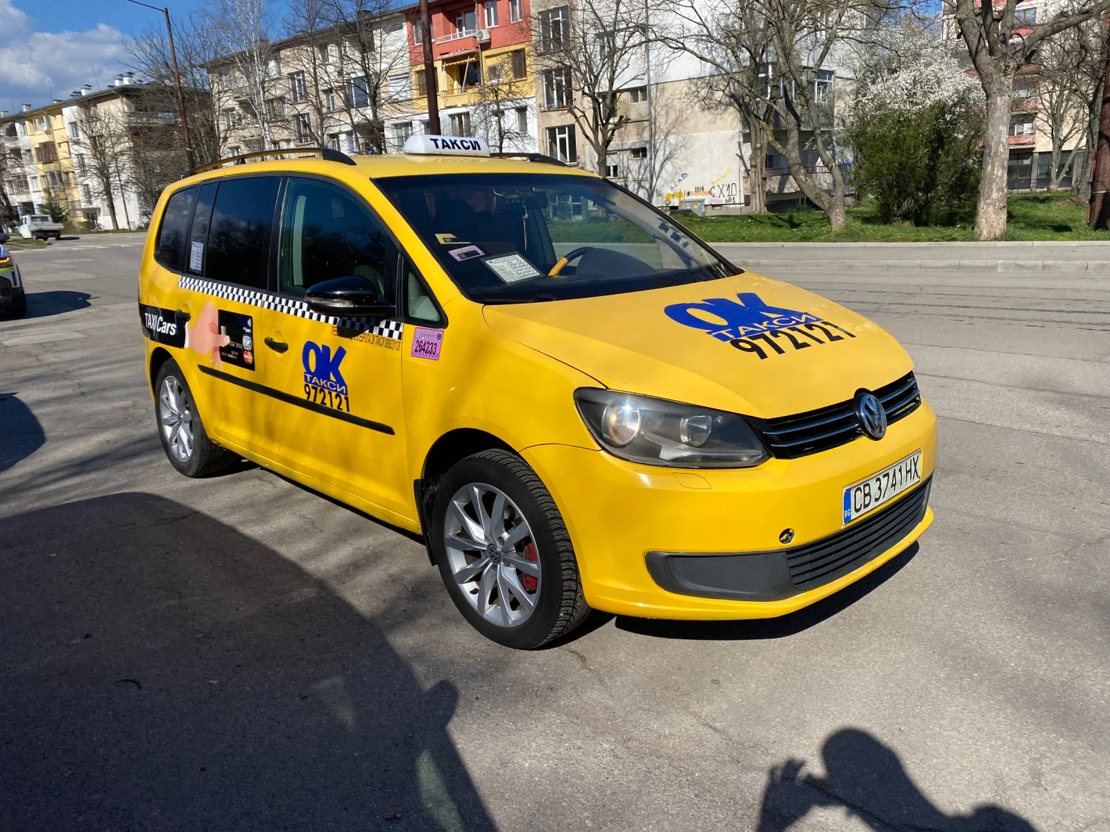 VW Touran, снимка 2 - Автомобили и джипове - 54099020