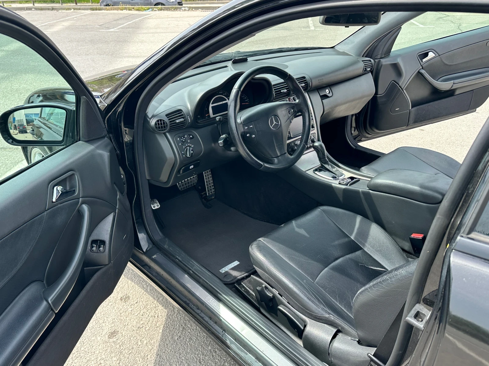 Mercedes-Benz C 30 AMG Перфектно състояние !, снимка 9 - Автомобили и джипове - 54180999