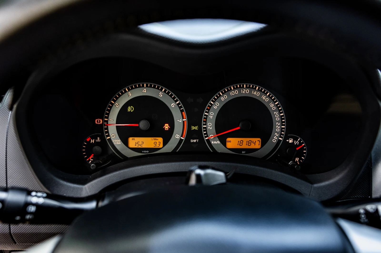 Toyota Auris, снимка 16 - Автомобили и джипове - 54254102